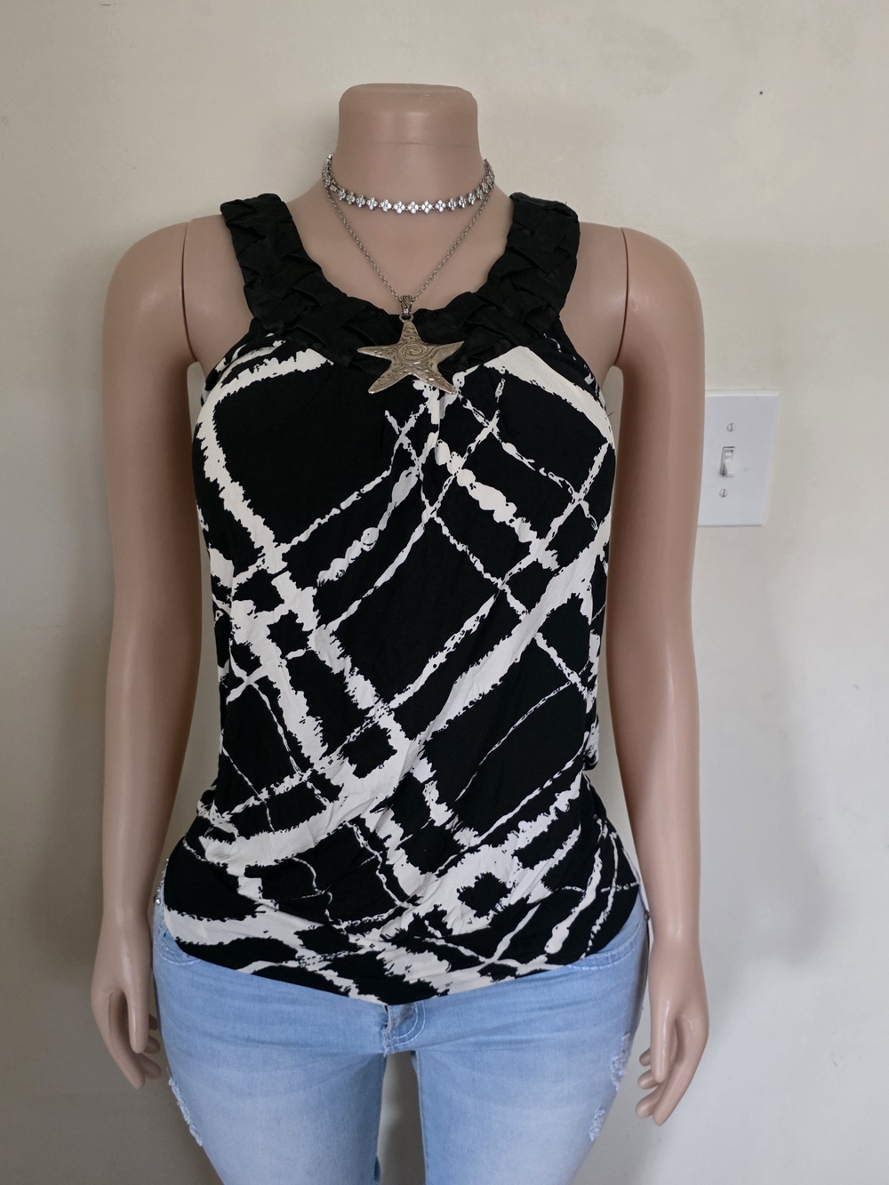 Heart Soul Black and White Abstract Print Ruffled Tank Top